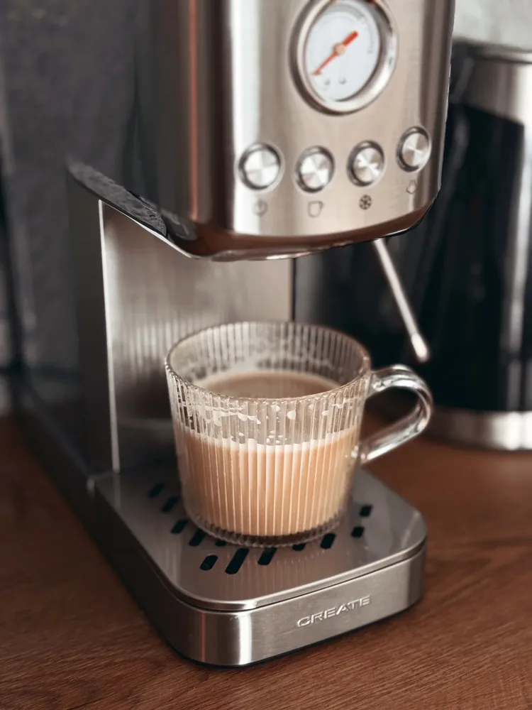 Ideas para decorar tu rincón de café en casa (con estilo, no solo funcional)